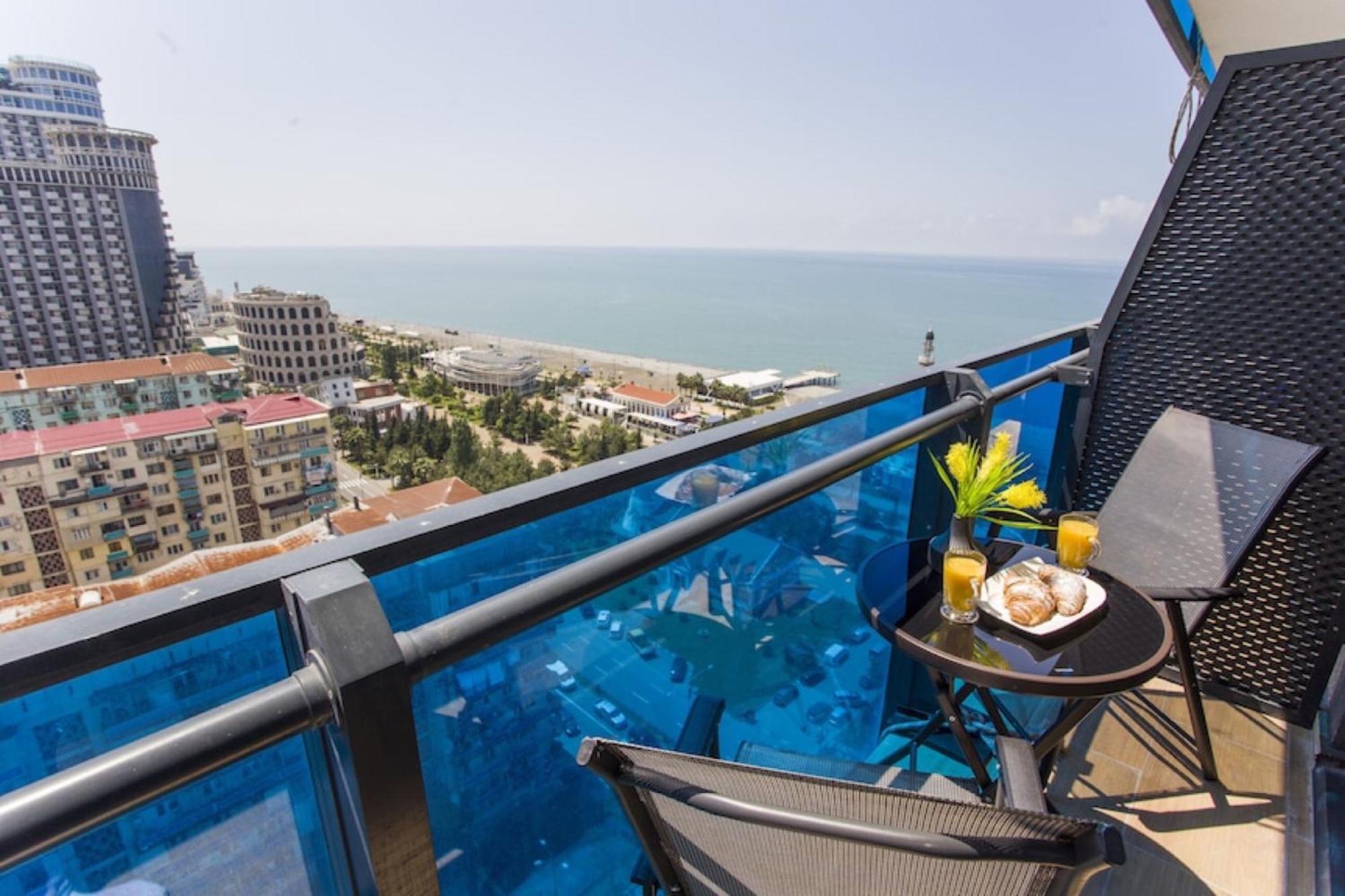 Sea View Orbi City Lejlighedshotel Batumi Eksteriør billede